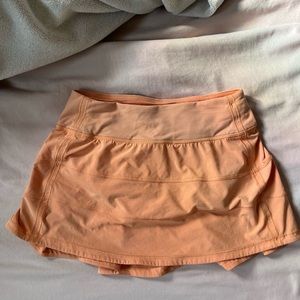 Lululemon skirt size 2 DISCOUNTINUED